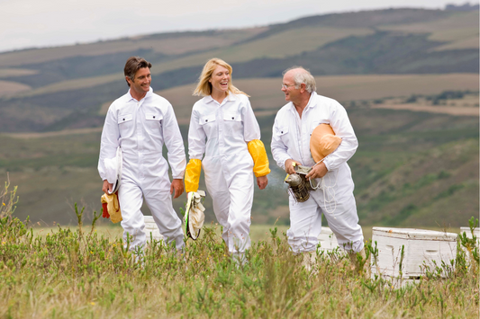 Buzzing Together: The Joys and Benefits of Beekeeping Clubs
